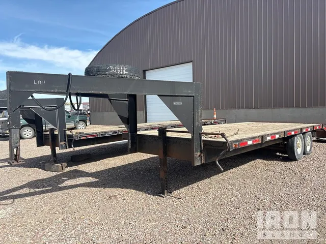 2002 Wilray 24 24 ft T/A Gooseneck Equipment Trailer