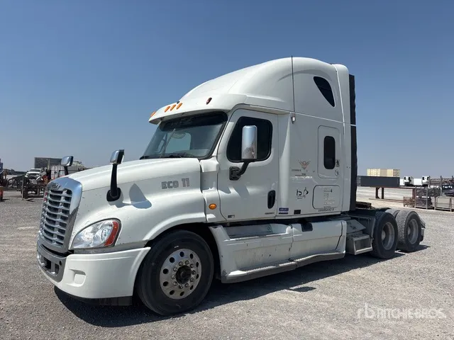 2011 Freightliner 6x4 T/A Sleeper Truck Tractor