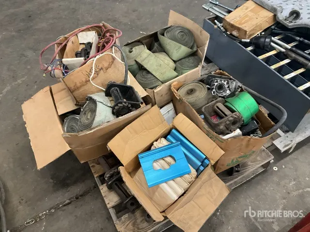 Quantity of Ratches, Straps, J Hooks