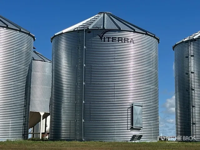 Viterra +/- 9500 bu 6 Ring Grain Bin