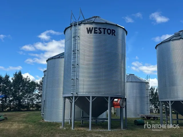 Westor +/- 4000 bu 5 Ring Hopper Grain Bin