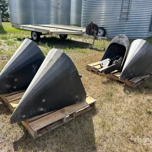 Quantity of (4) E-Kay Poly Crop Dividers - Fits John Deere 4830