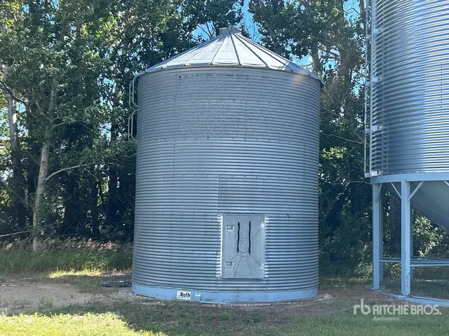Westeel Rosco +/- 2000 bu 6 Ring Grain Bin