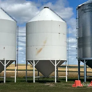 +/- 70 ton Smooth Wall Hopper Grain Bin