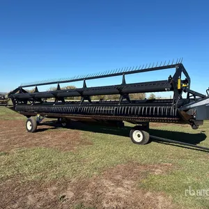 2002 MacDon 972 30 ft Draper Combine Header