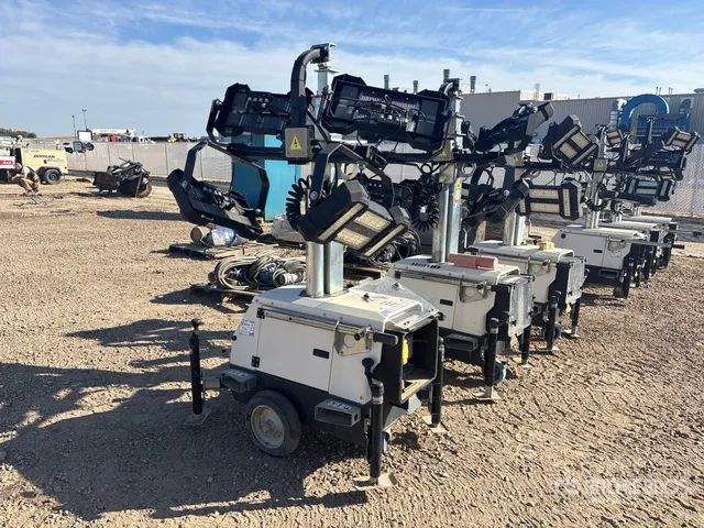 Quantity of (3) Generac PLT240-0007 2.4 kW Electric Light Tower