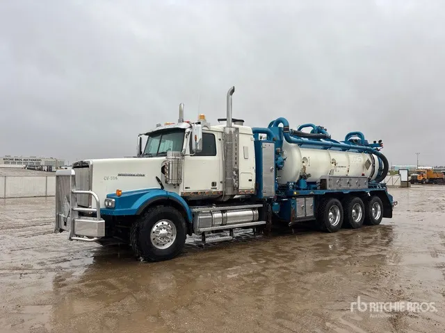 2013 Camex on 2014 Western Star 4900SB 8x6 Sleeper Combination Wash/ Vacuum Tanker Truck