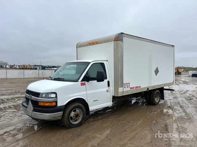 2016 Chevrolet Express Cutaway 4x2 Moving Van Truck