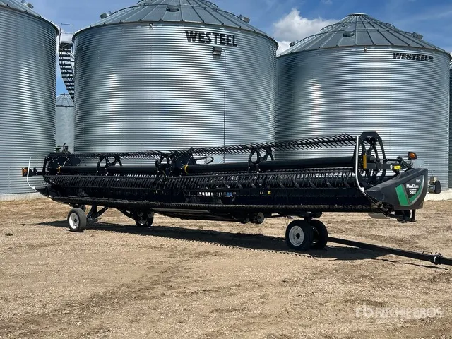 2022 MacDon FD135 35 ft Flex Draper Combine Header