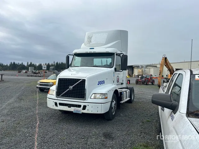 2018 Volvo VNM 4x2 S/A Day Cab Truck Tractor (Inoperable)