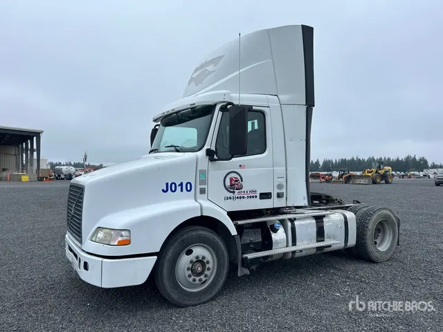 2012 Volvo VNM 4x2 S/A Day Cab Truck Tractor