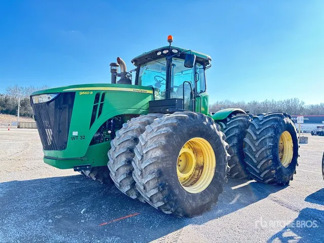 2013 John Deere 9560R Articulated 4WD Tractor