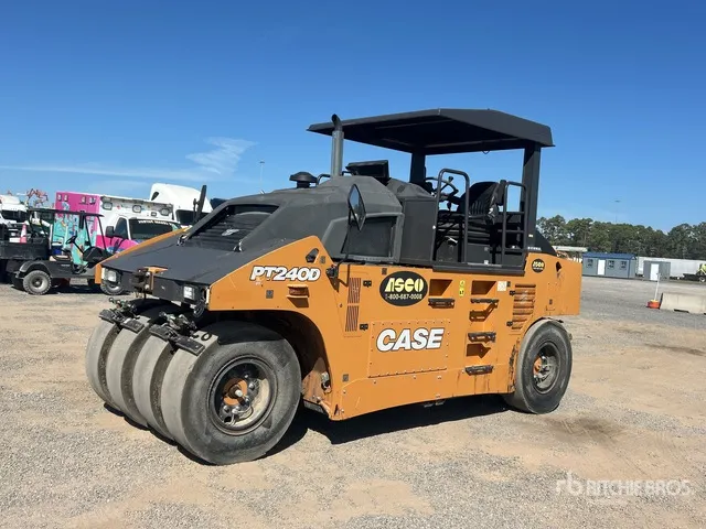 2020 Case PT240D 8 Wheel Pneumatic Roller