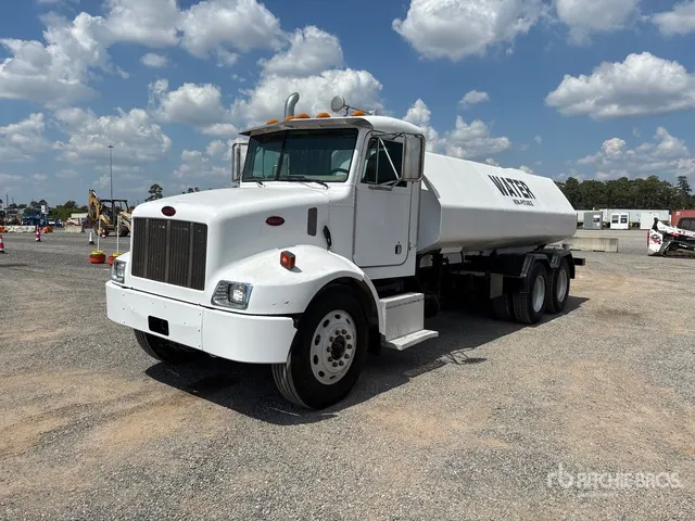 2004 Peterbilt 330 6x4 Water Truck