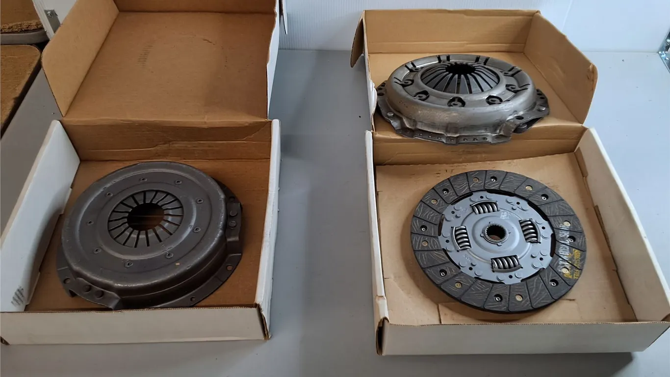 (2) Automotive Clutch Units