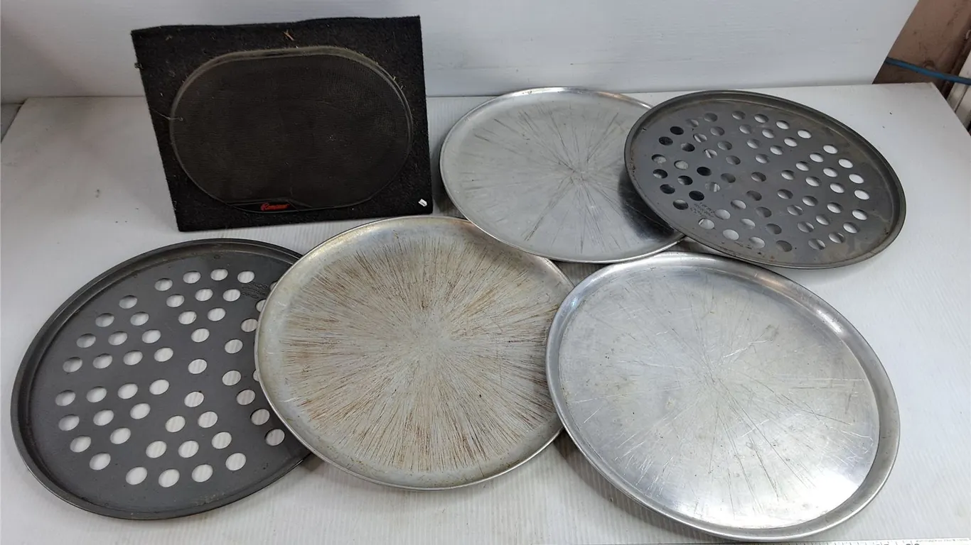 Rampage Speaker , Pizza Pans