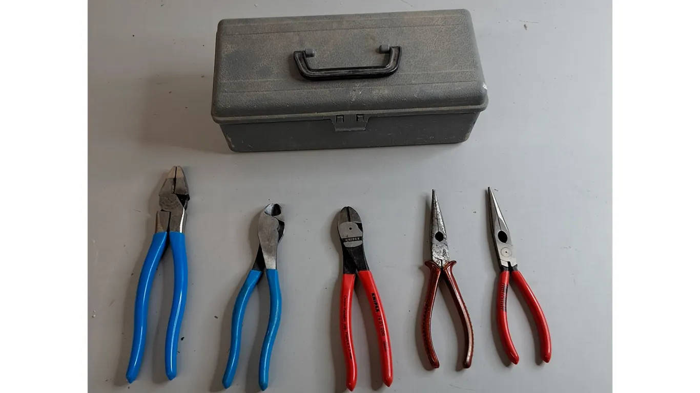 Miscellaneous Pliers & Plastic Storage Case