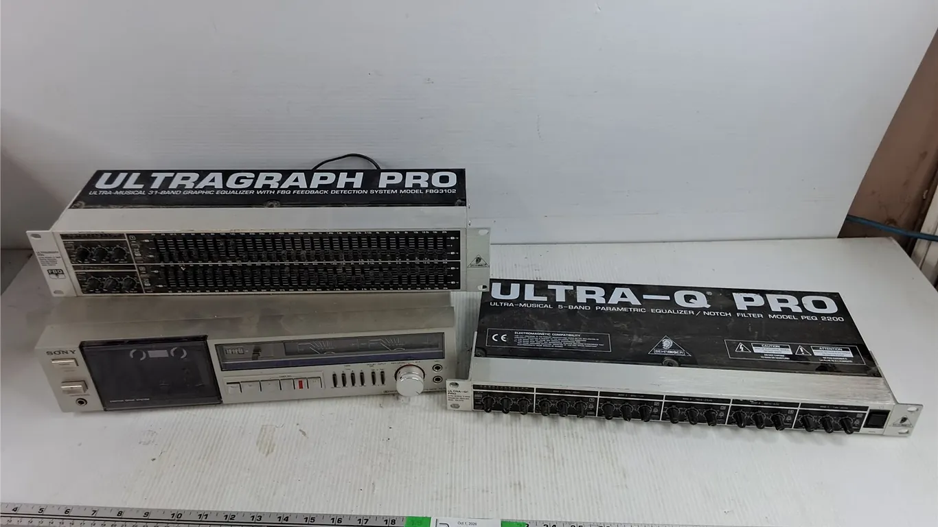 Sony Stereo Cassette Deck - Powers On, As Is, Ultragraph & Ultra Q Pro Equalizers