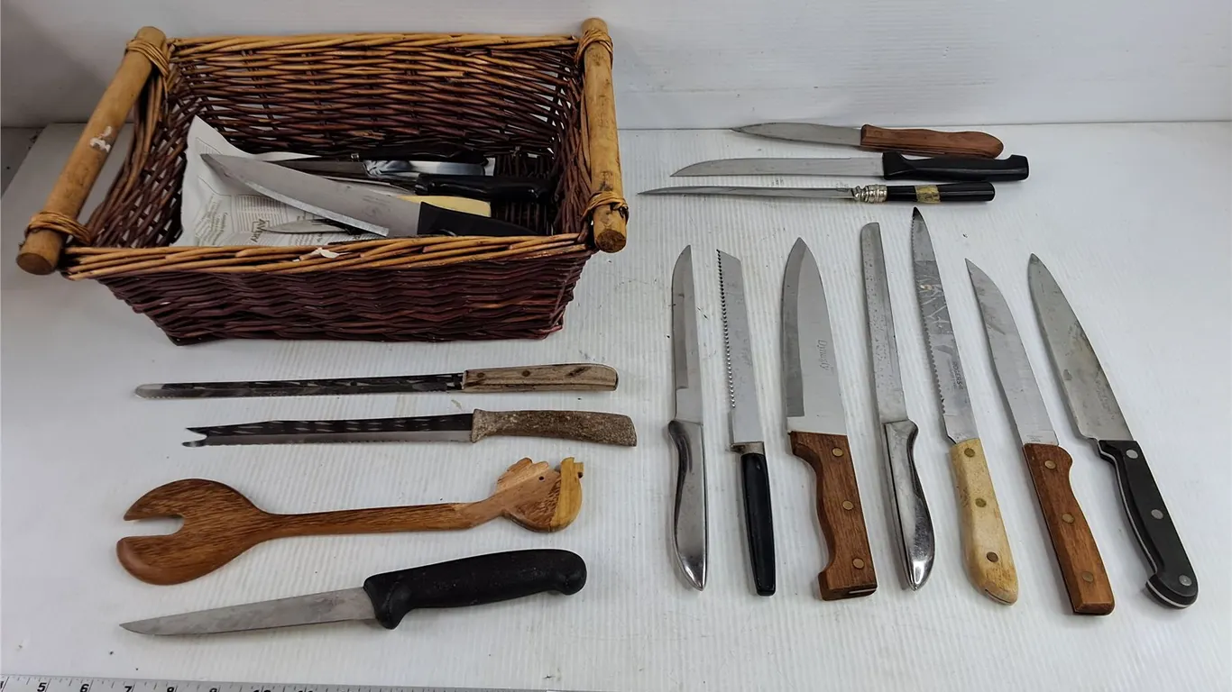 Assorted Kitchen Knives & Wicker Basket