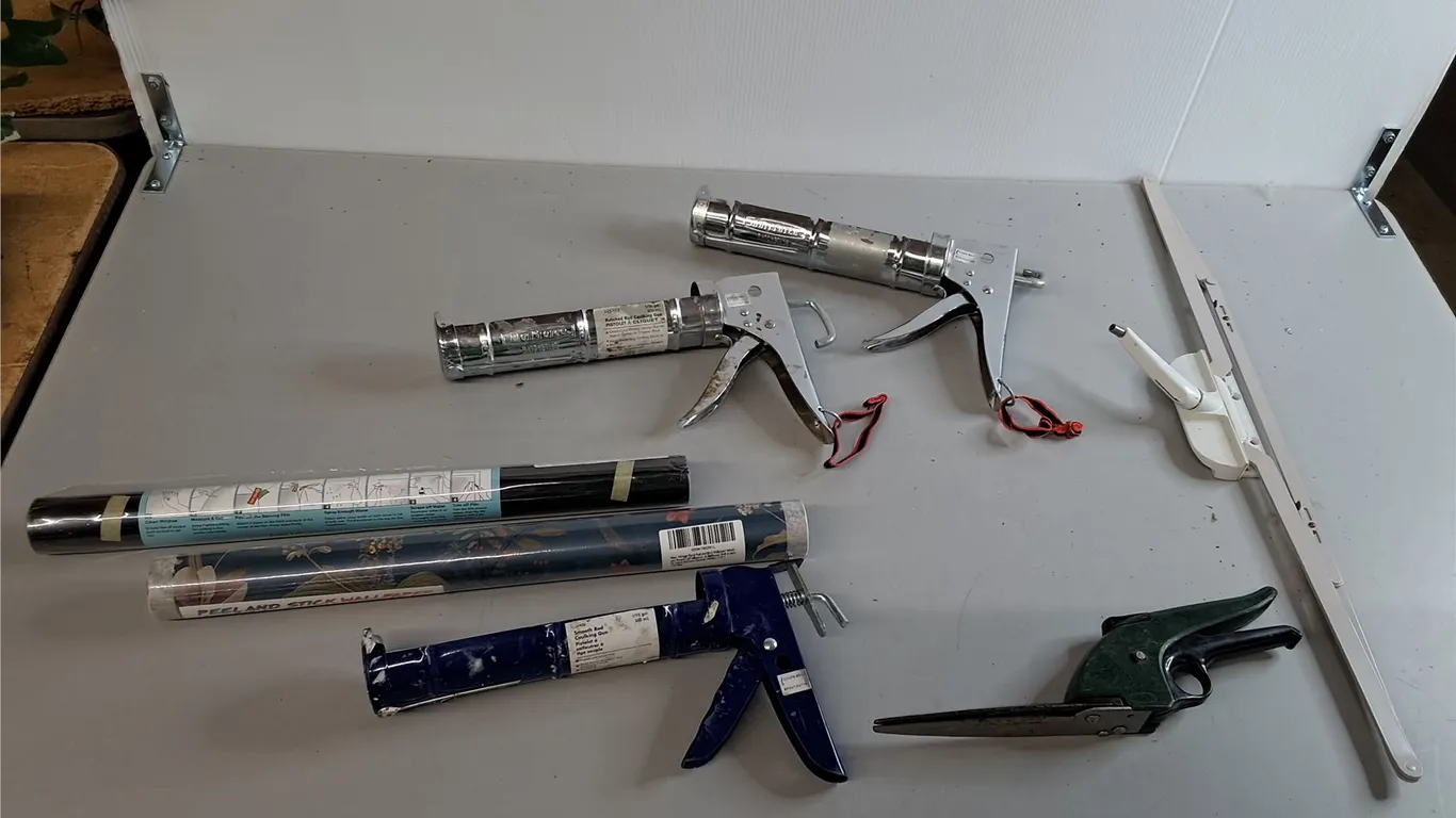 Caulking Guns, Peel & Stick Wallpaper, Window Film, Misc. Can't Ship