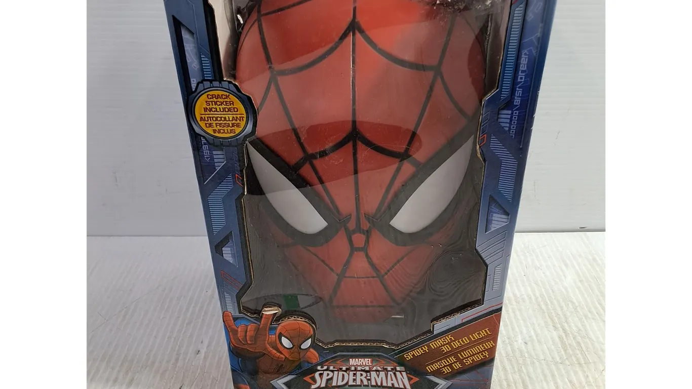 Marvel Ultimate Spiderman 3D Deco Light (NIB)
