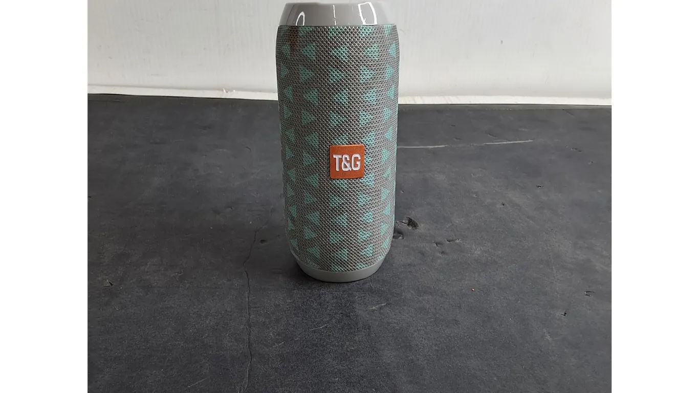 T &G Bluetooth Speaker (untested)