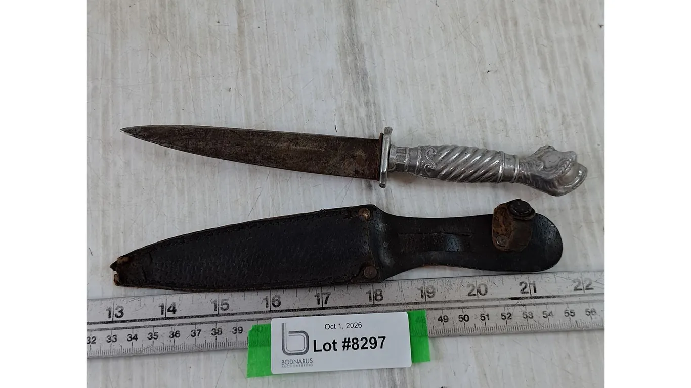 Korium Claw & Ball Handle Dagger Hunting Knife with Sheath As-Is