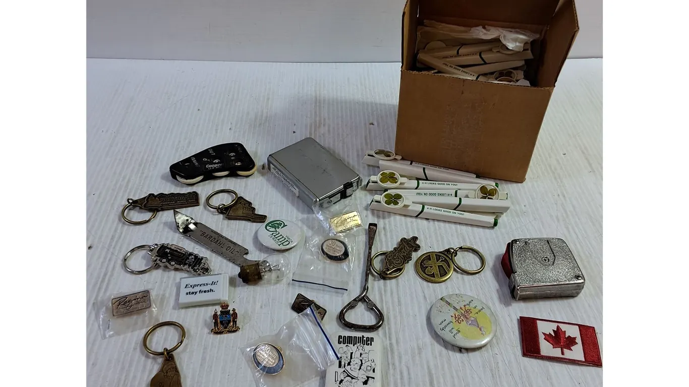 4-H Pens, Key Chains, Pins, Misc