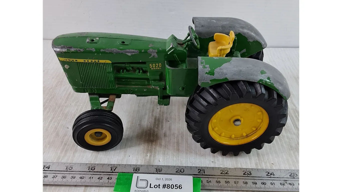 Miniature John Deere 5020 Diesel with Front-Wheel Drive