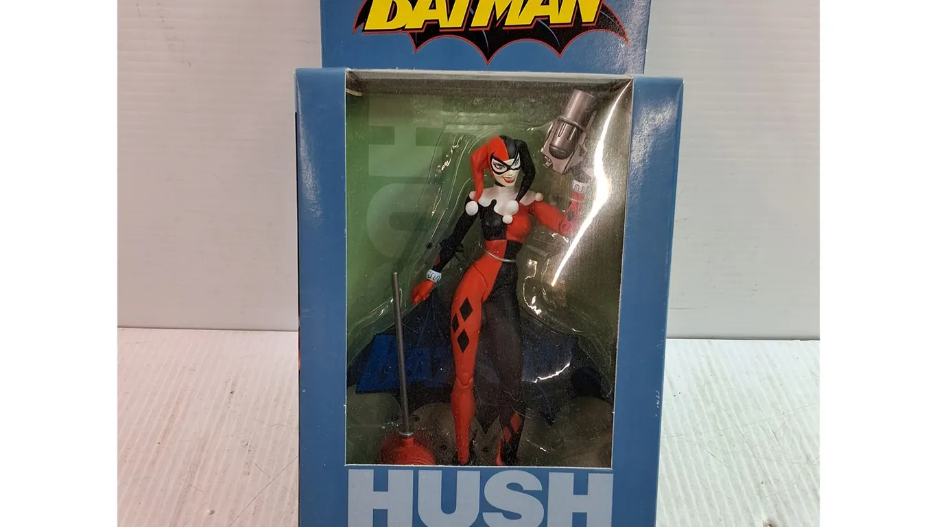 DC Direct Batman:Hush Series 2 Harley Quinn Action Fiure (NIB)