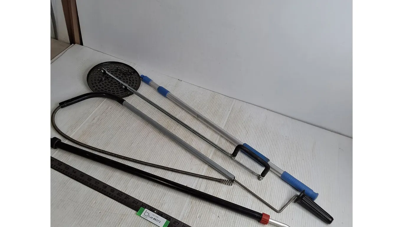 Ice Fishing Ice Scoop, Plumbing Snake, Garden Hose Extension, Telescopic Pole - 36" Length - Pickup