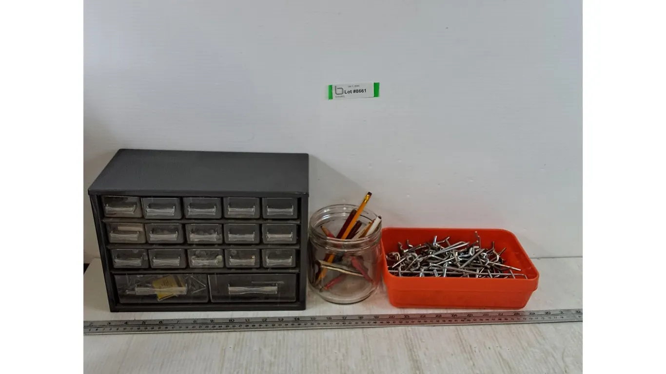 Shop Hardware Organizer, Assorted Pencils, (10 ) Metal Pegboard Hooks