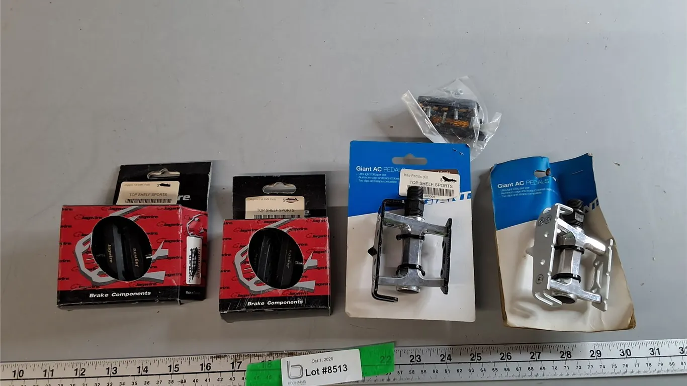 (2) Sets of Bike Pedals, Reflectors & BMX Pads
