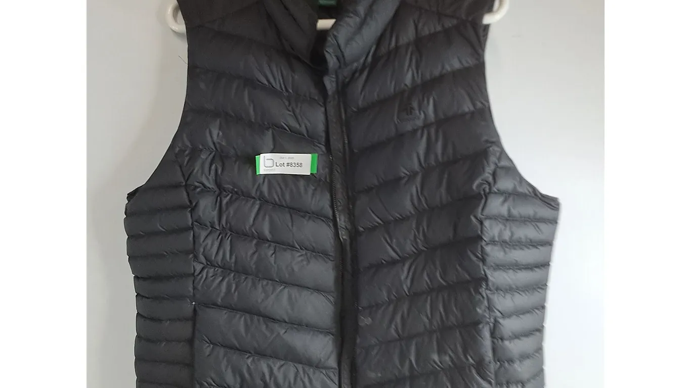Woods XL Puffer Vest - A Couple Stains