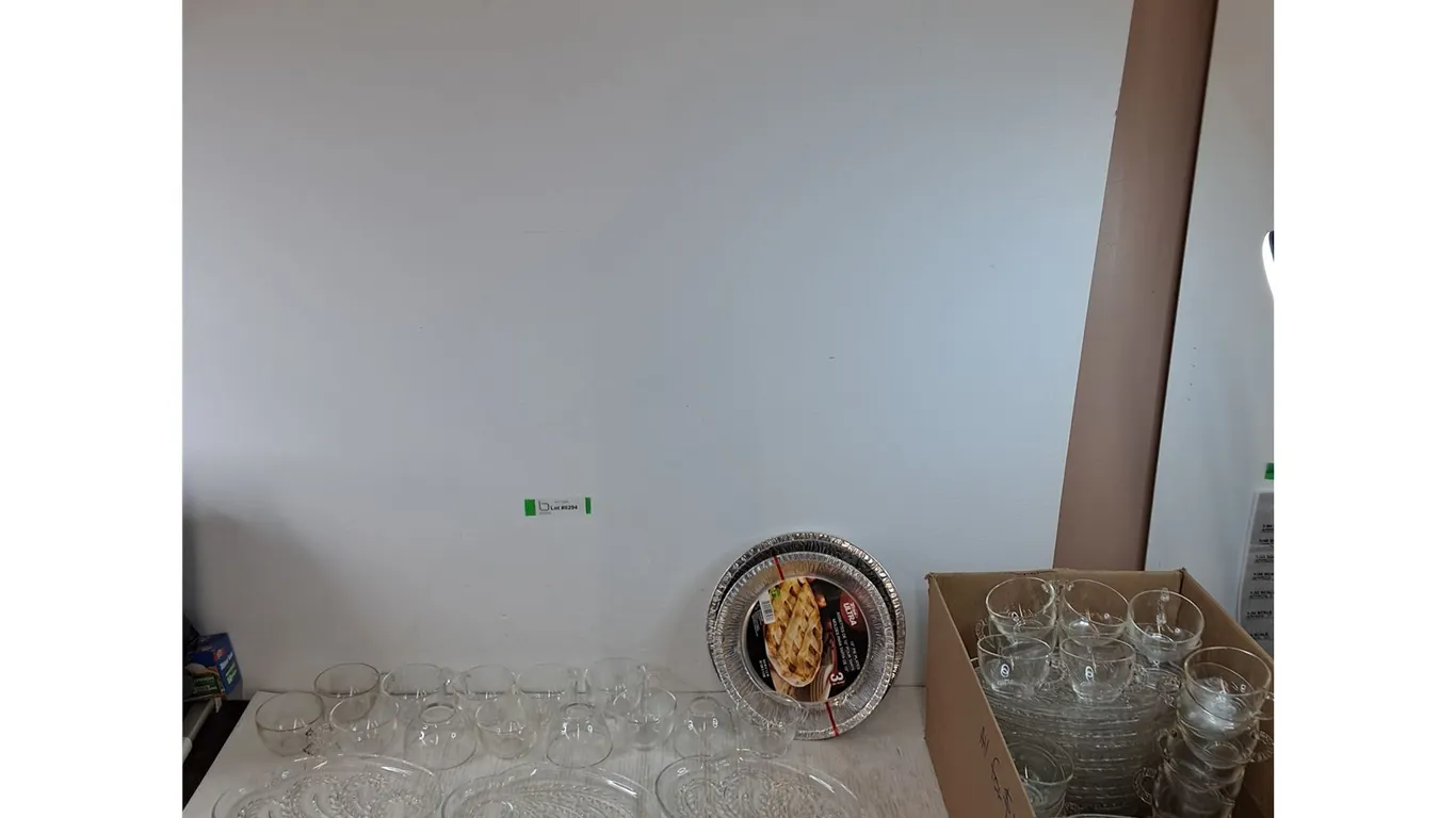 (20+) Glass Plates, (20+) Glass Cups, (2) Pie Plates