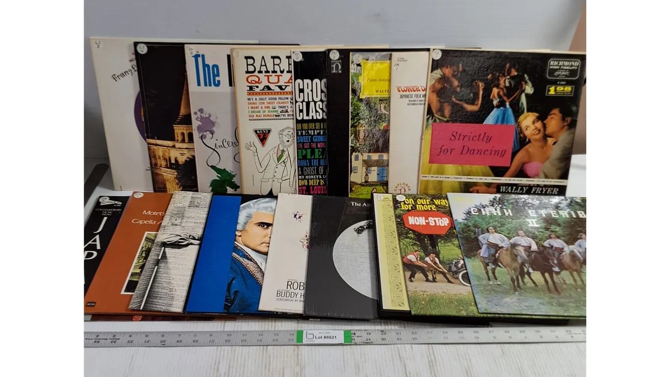 (18) Records-Ink Spots,Barbershop Quartet,Bing Crosby,Walter Ostanek and more