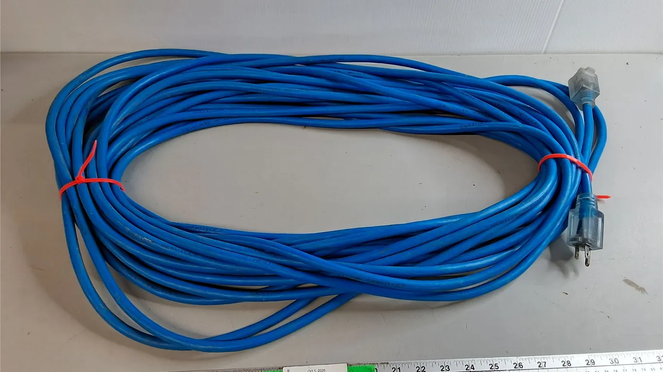Heavy Duty Extension Cord-Unknown Length, Can't Ship