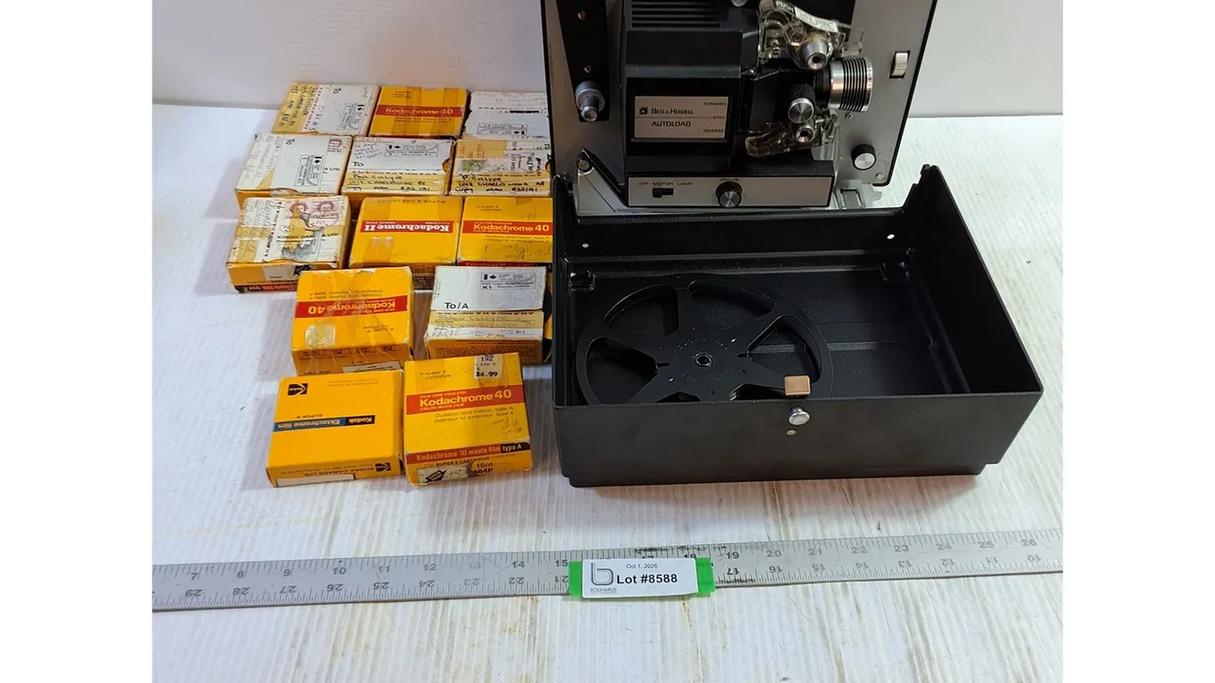 Bell&Howell Autoload Projector & Cartridges - Untested