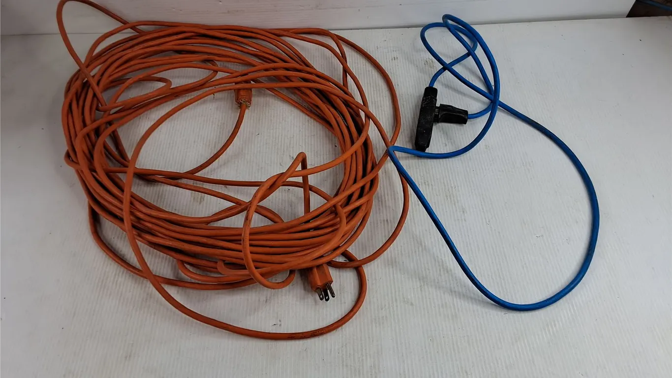 (2) Extension Cords - As Is