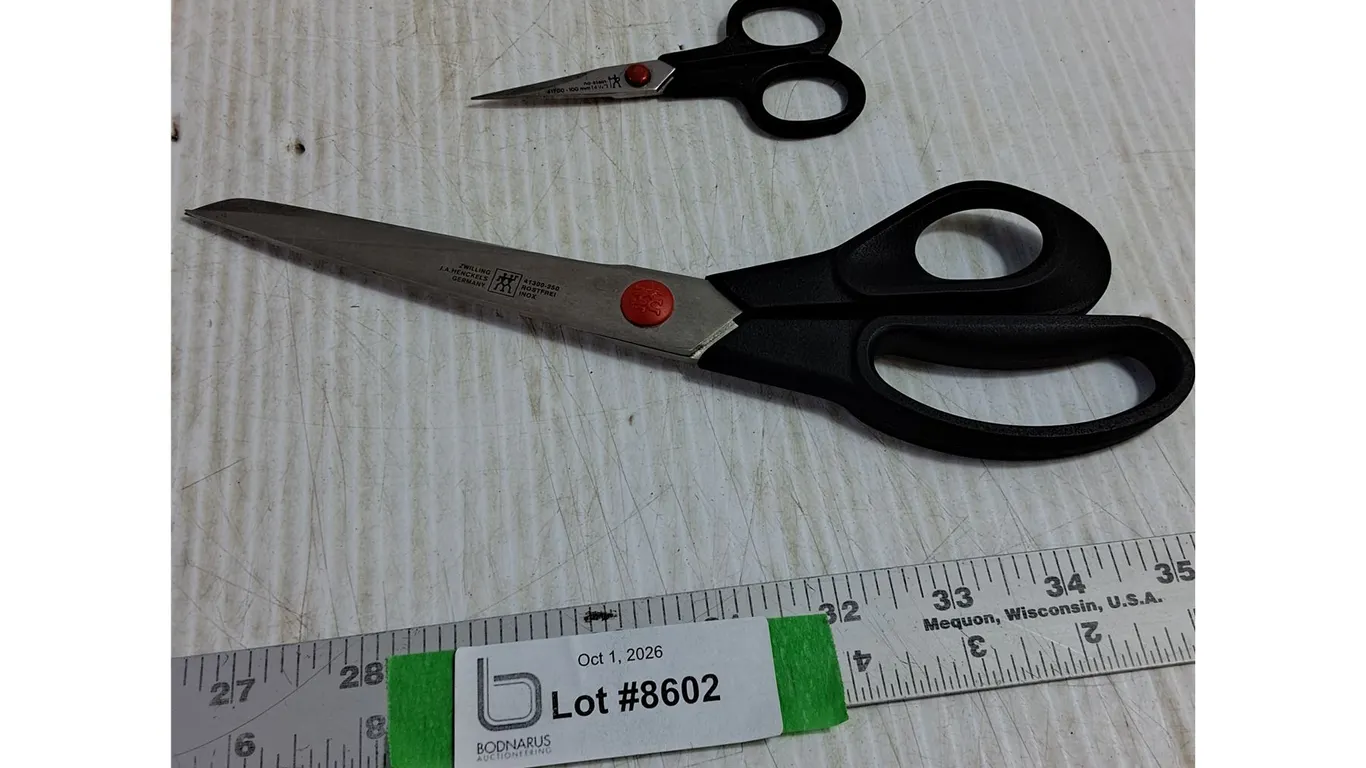 (2) Henkels Germany Scissors
