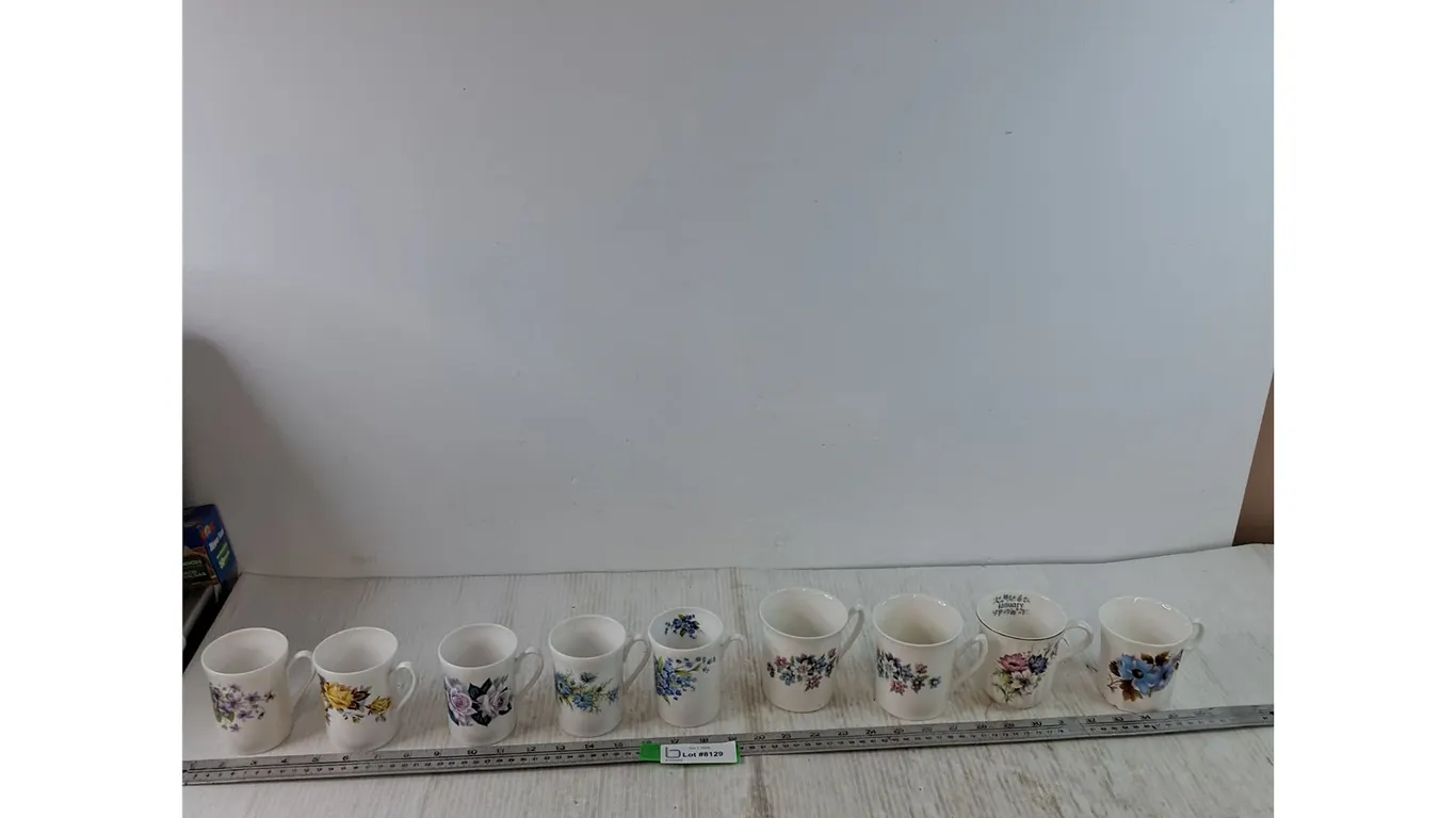 (9) Coffee Cups, (5) Royal London, (2) Rosina, (1) Salisbury and Royal Grafton