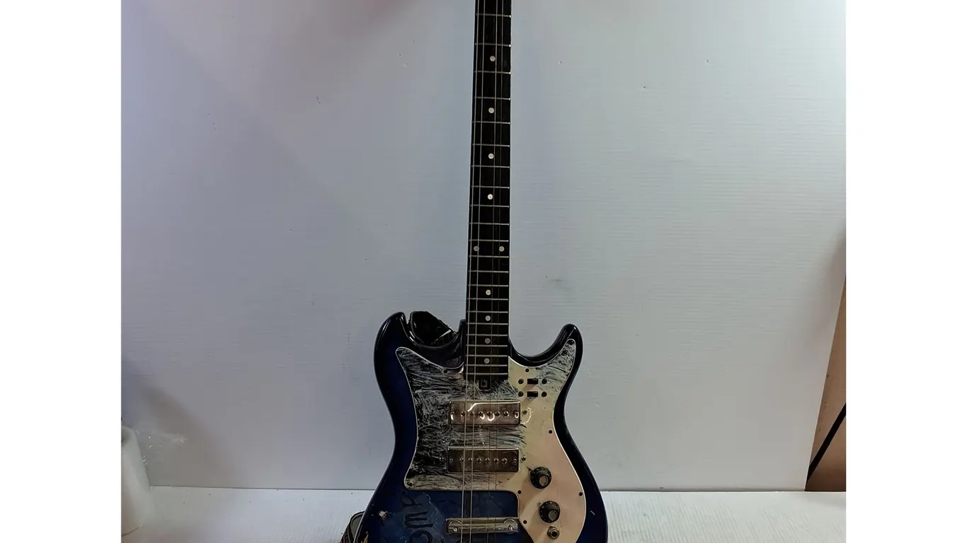 Gibson Harmony Electric Guitar - Untested - (2) Missing Strings - As Is