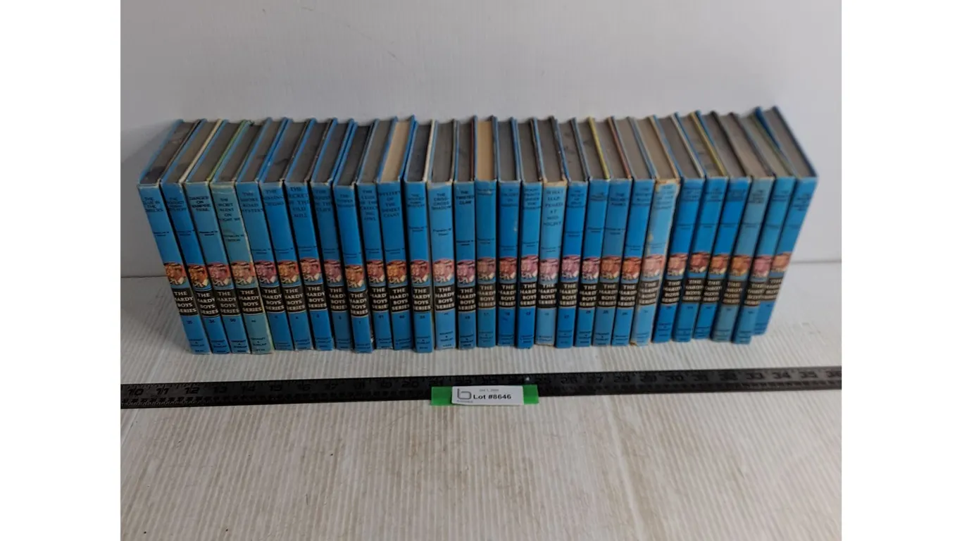 (29) Hardy Boy Novels from 1970's