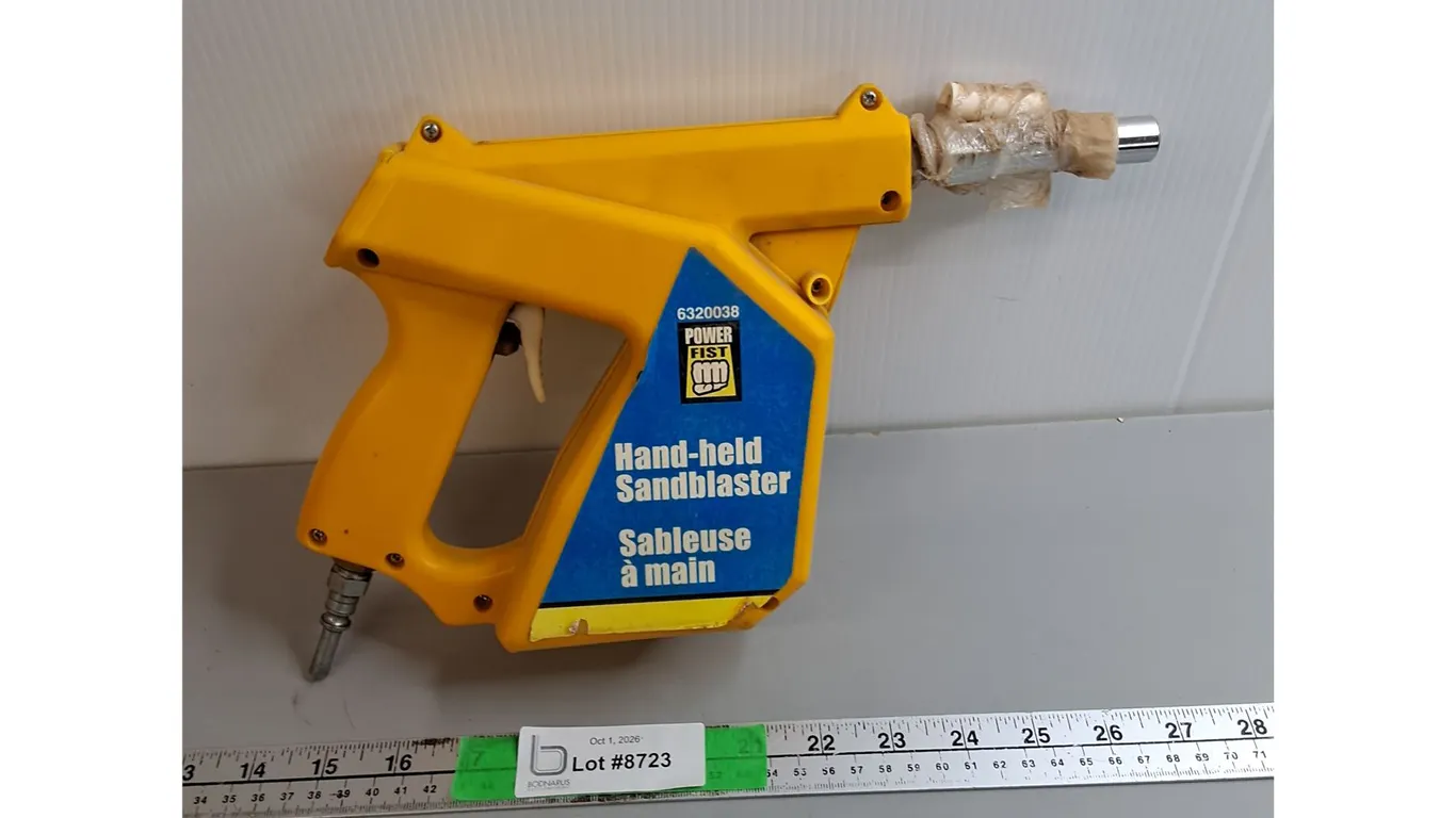 Power Fist Handheld Sandblaster- Consigner States Working