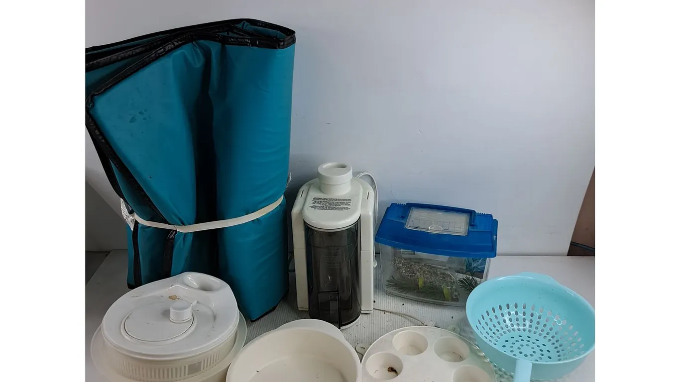 Salad Mixer, Plastic Strainer, Plastic Fish Tank, Bowl, Cupcake Tray, Misc