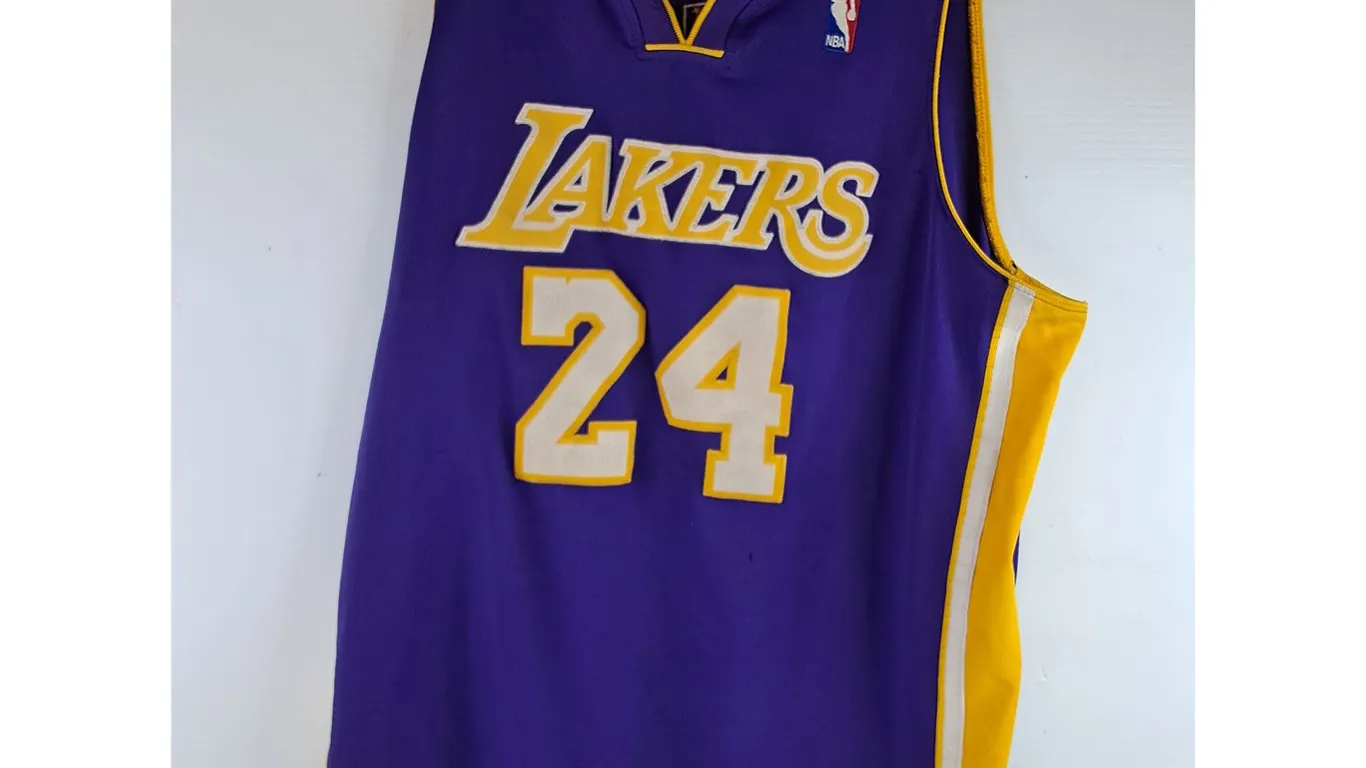 Adidas NBA Los Angeles Lakers-Kobe Bryant Jersey-Size Large