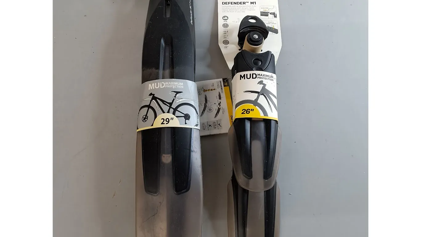 (2) Bike Fenders- Appear New, Can't Ship