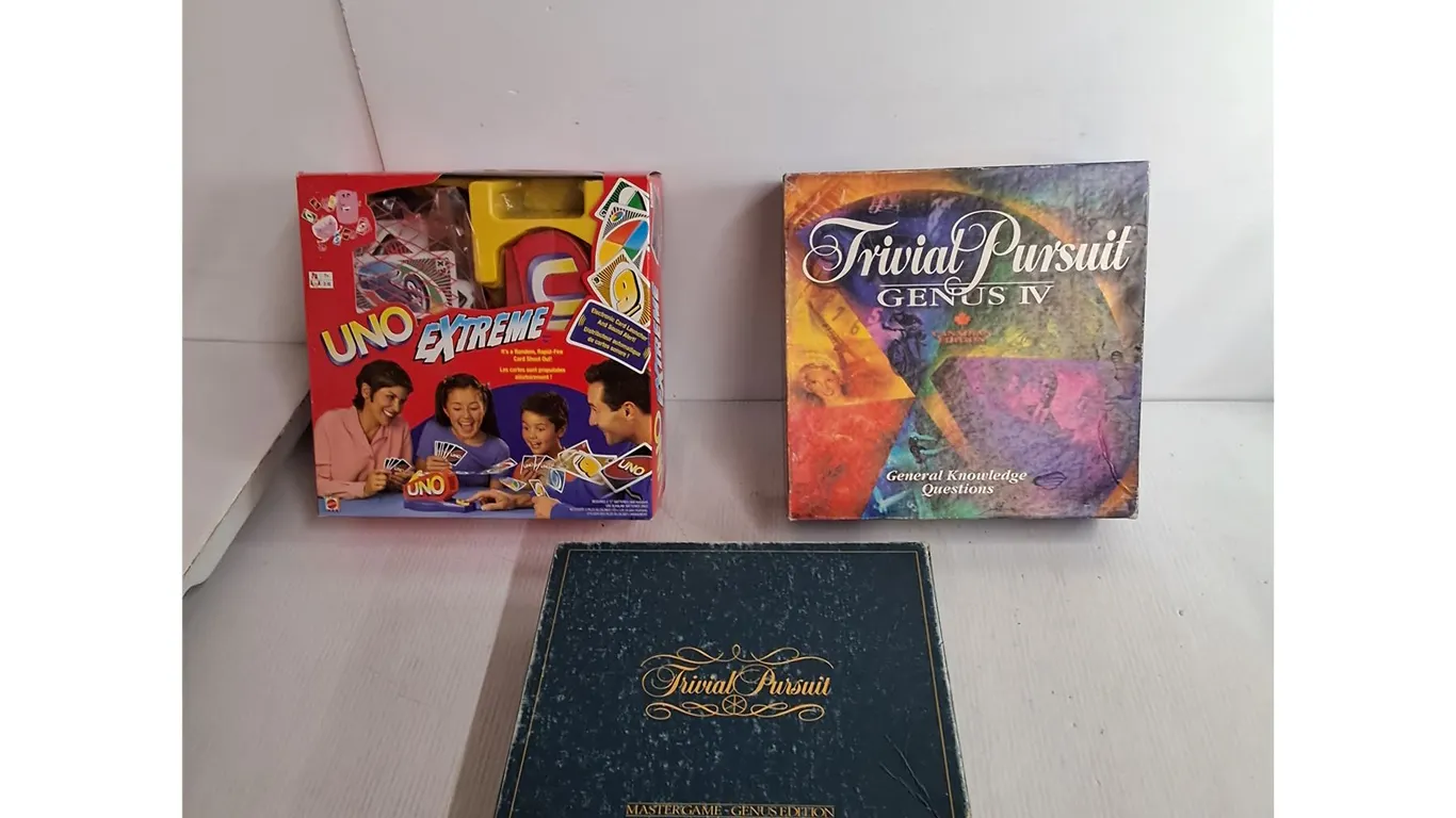 Uno Extreme, Trivial Pursuit/Genus IV