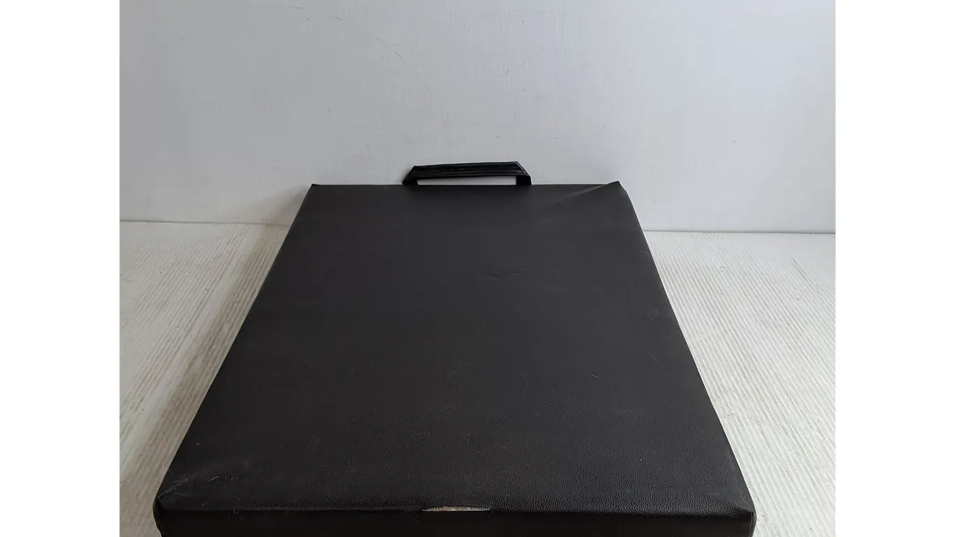 Folding Mechanic Floor Pad 48"x17" ( cannot ship)