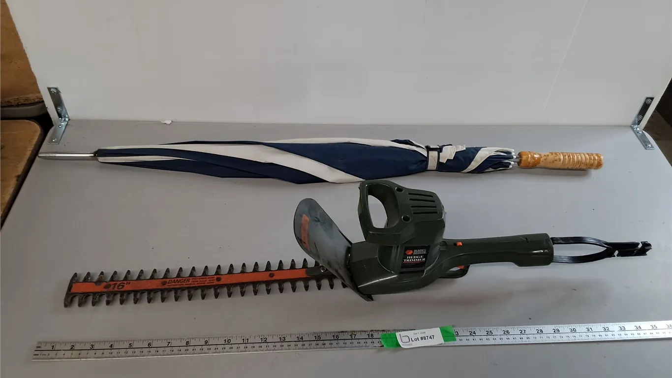 Umbrella 41" & Black & Decker Hedge Trimmer-Powers On, Can't Ship